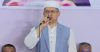 ‘যারা গণতন্ত্র প্রতিষ্ঠার বিরুদ্ধে বাধা সৃষ্টি করবে জনগণ তাদের রুখে দেবে’